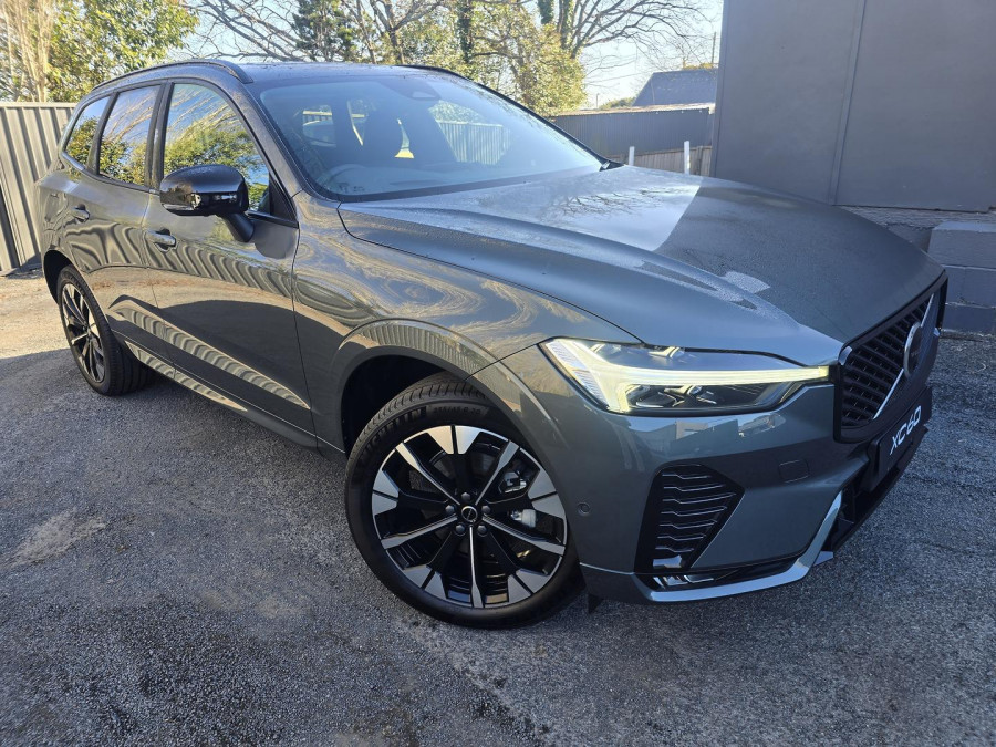 2026 Volvo XC60 UZ Ultra B5 Dark SUV Image 1
