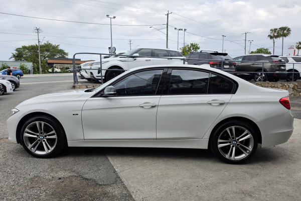 2012 BMW 3 Series F30 320d M Sport Sedan Image 10