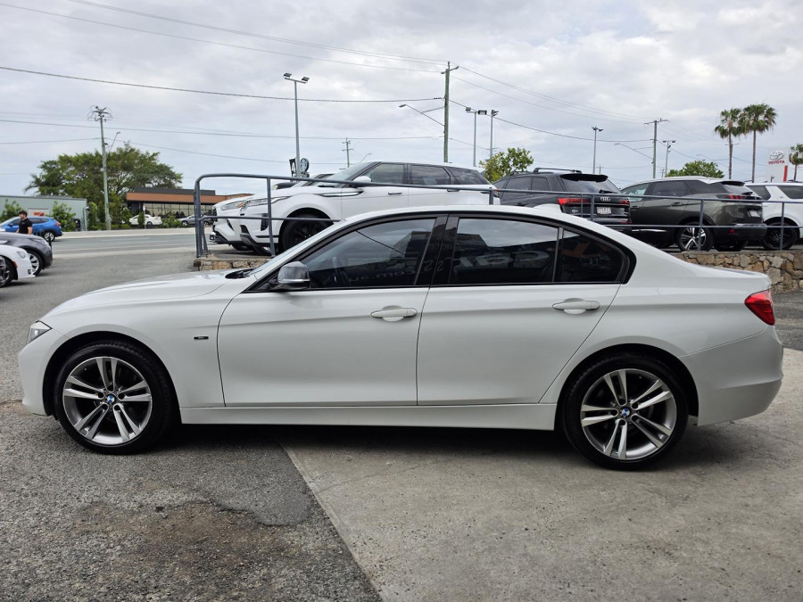 2012 BMW 3 Series F30 320d M Sport Sedan Image 10