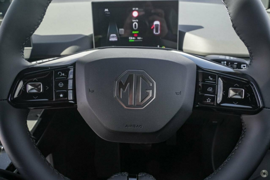 2024 MG MG4 MEH32 Essence 64 Hatch Image 13