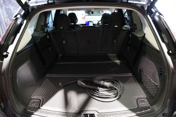 2026 Volvo EX90  Ultra Twin Motor Performance SUV Image 33