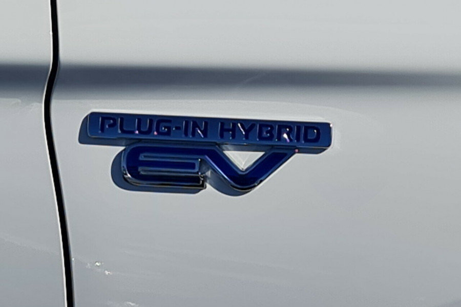 2014 MY14.5 Mitsubishi Outlander ZJ MY14.5 PHEV AWD Wagon Image 5