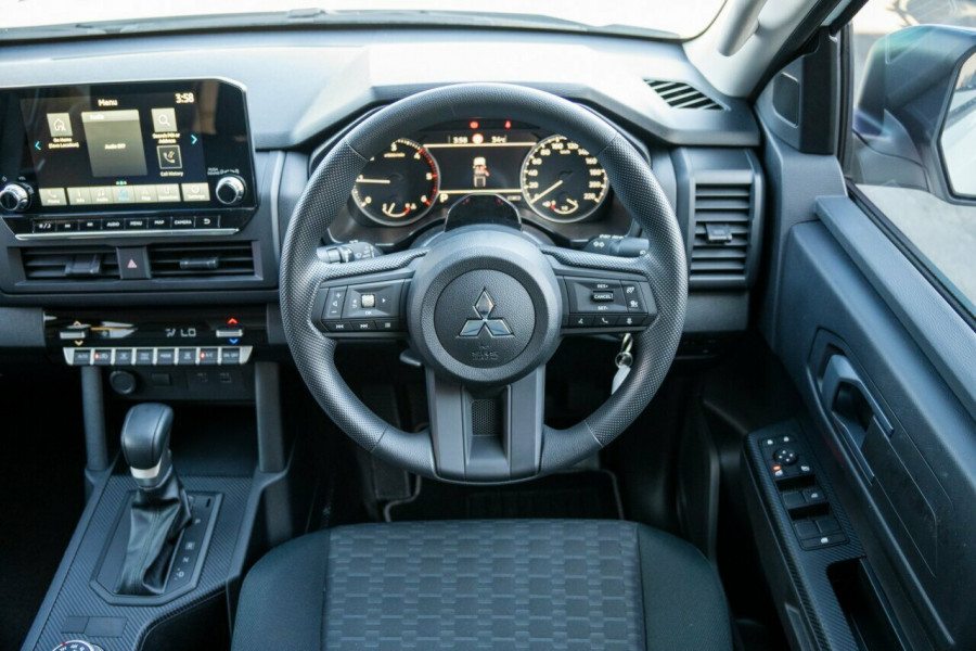 2024 Mitsubishi Triton MV GLX Ute Image 9