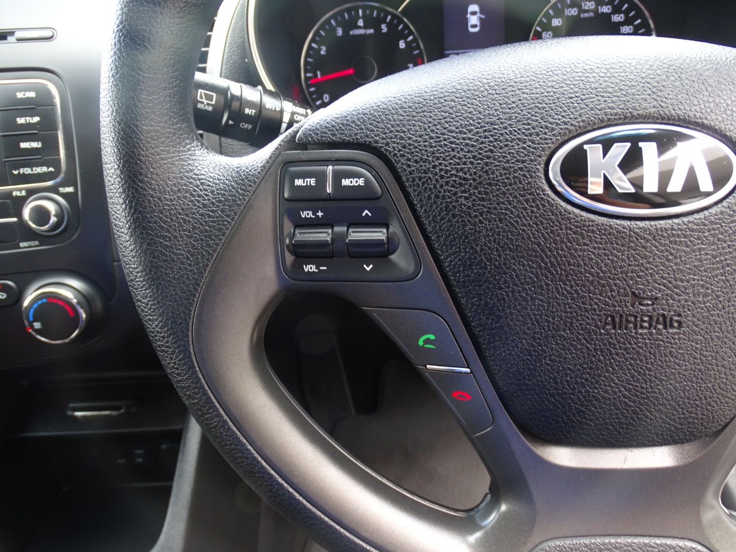 2016 Kia Cerato YD S Hatch Image 15