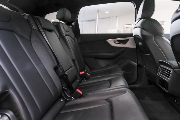 2026 MY25 Audi Q7 4M TFSI 250kW S line SUV image 9