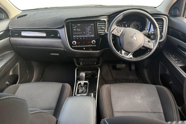 2021 Mitsubishi Outlander ZL ES SUV Image 10