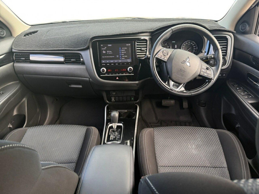 2021 Mitsubishi Outlander ZL ES SUV Image 10
