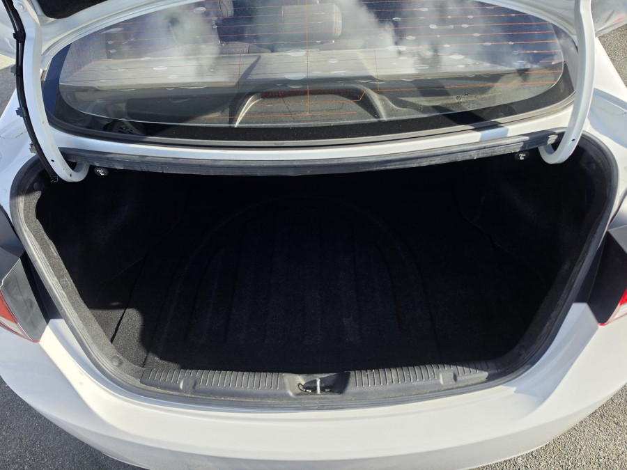 2012 Hyundai Elantra MD Active Sedan Image 14