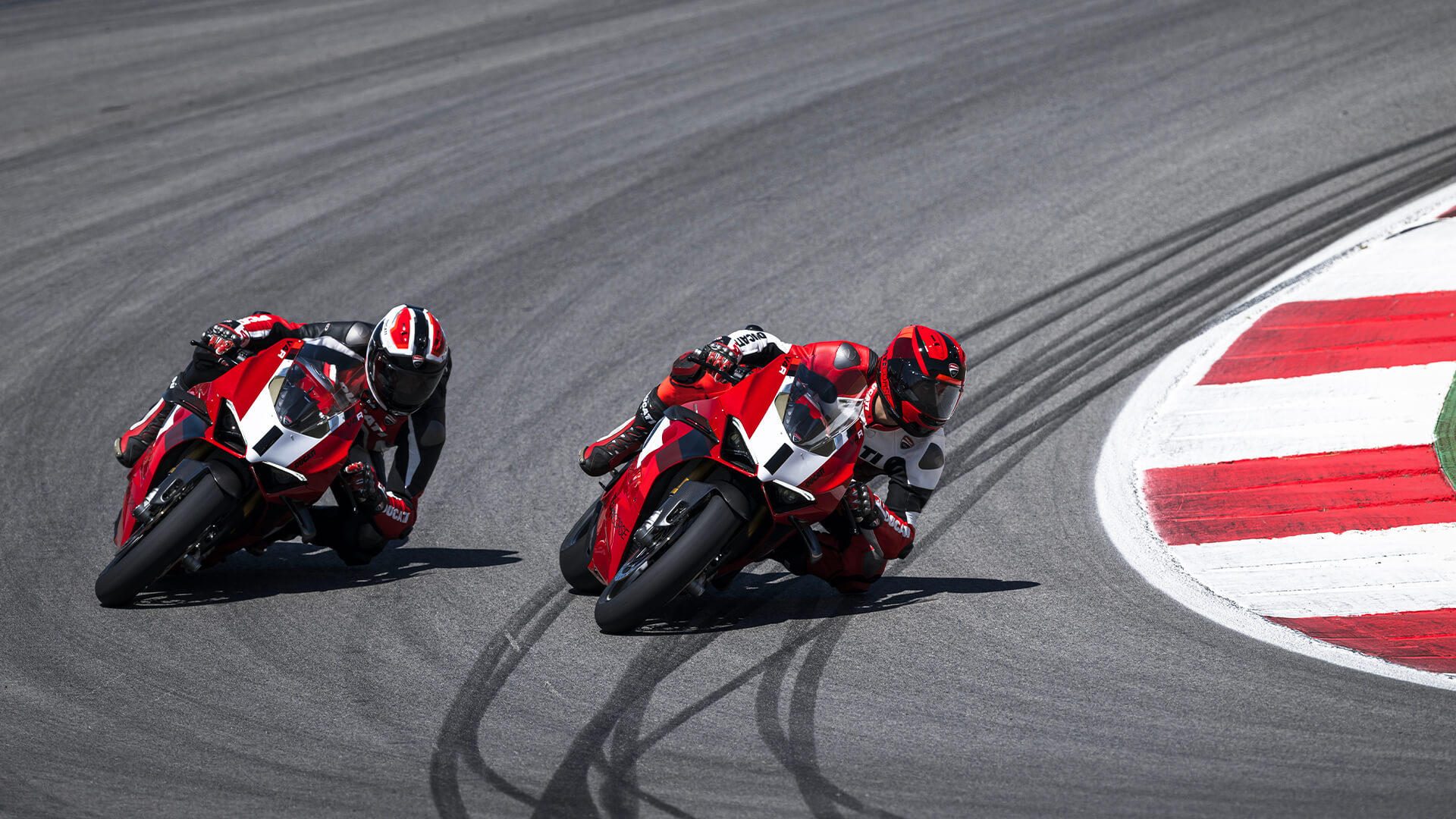 New Ducati Panigale V4 R 2024 Image