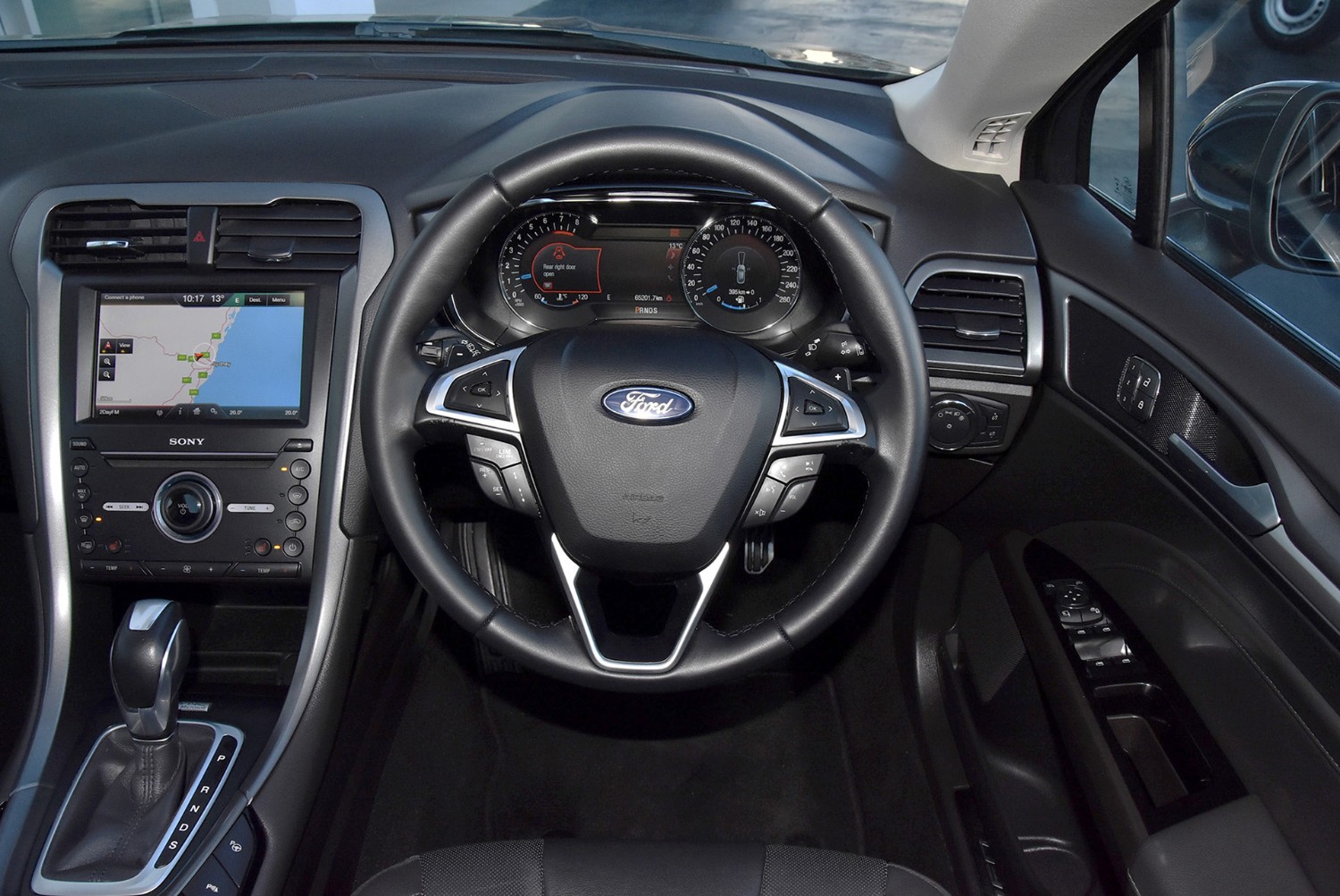 2015 Ford Mondeo MD Titanium Hatch Image 8