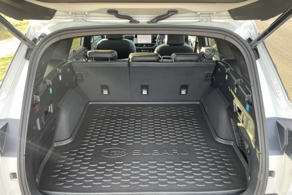 2026 Subaru Outback  7GEN AWD Touring SUV Image 9
