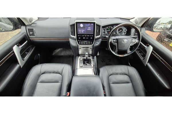 2021 Toyota LandCruiser VDJ200R Sahara Wagon Image 6