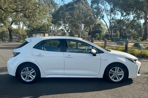 2022 Toyota Corolla ZWE219R  Ascent Sport Hybrid Hatch Image 5