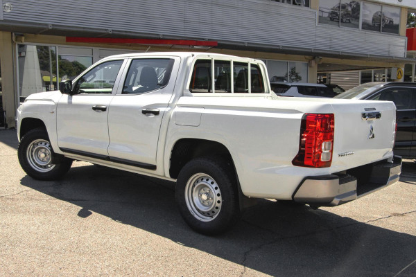2026 Mitsubishi Triton MV GLX Ute Image 4