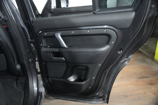 2022 Land Rover Defender L663 110 D300 X-Dynamic HSE SUV Image 32