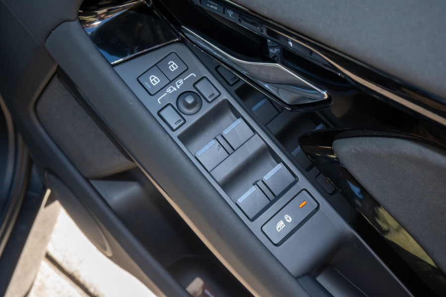 2026 MY5  Land Rover Range Rover Evoque L551 P250 Dynamic SE SUV