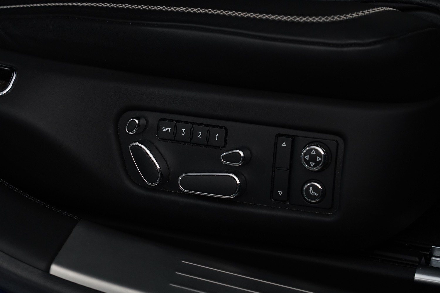 2016 Bentley Flying Spur W12 MULLINER Sedan Image 32