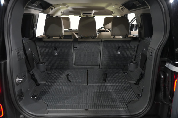 2022 Land Rover Defender L663 110 P400 SE 7 SEATER SUV Image 31