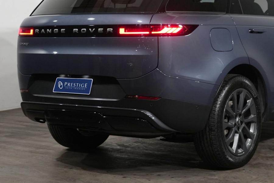 2024 Land Rover Range Rover Sport L461 D250 SE SUV Image 8