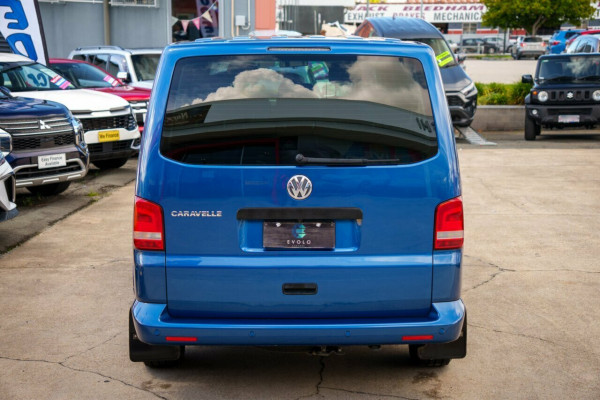 2010 MY9 Volkswagen Caravelle T5 Wagon