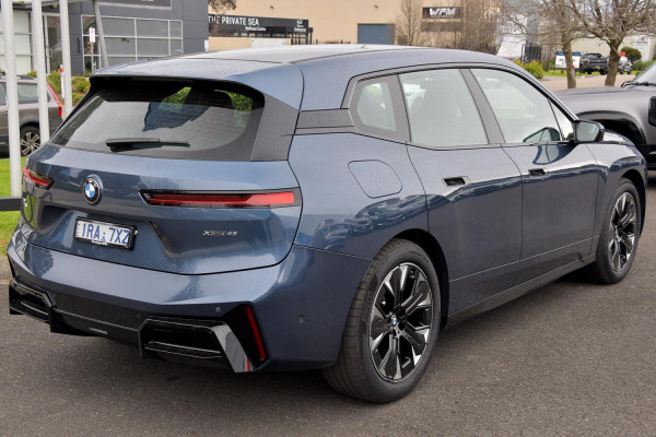 2026 BMW iX I20 xDrive45 M Sport SUV image 27