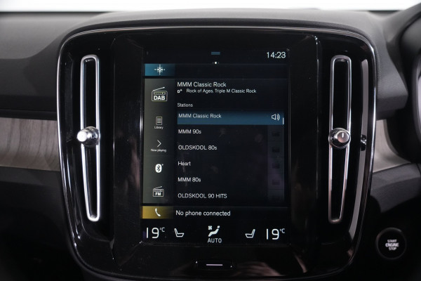 2020 Volvo XC40 XZ T4 Inscription SUV Image 22