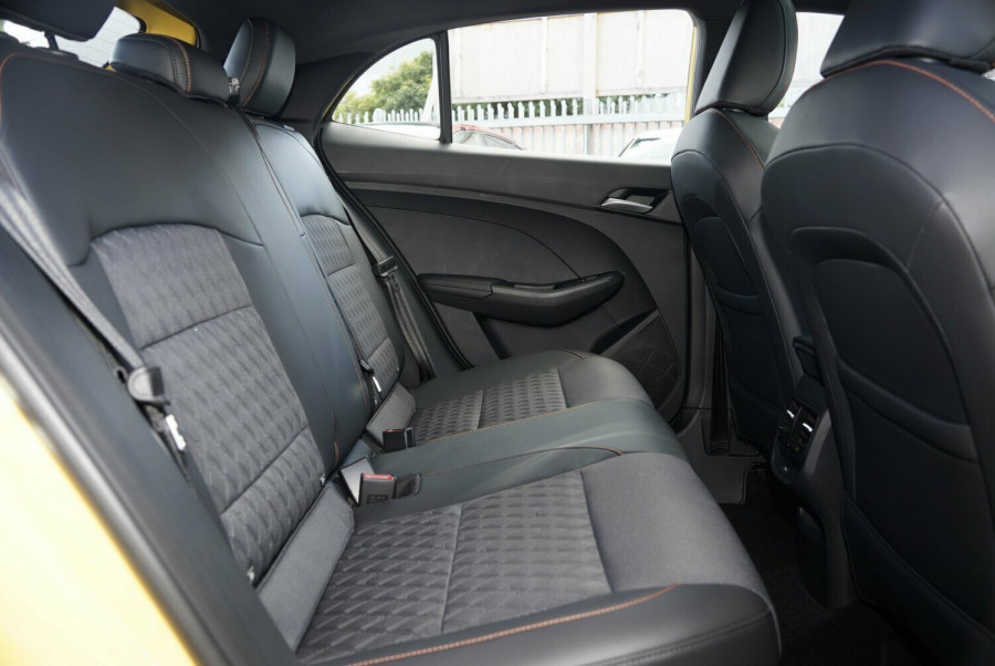 2024 MY24.5 MG MG3 ZP22 Essence Hybrid+ Hatch Image 8