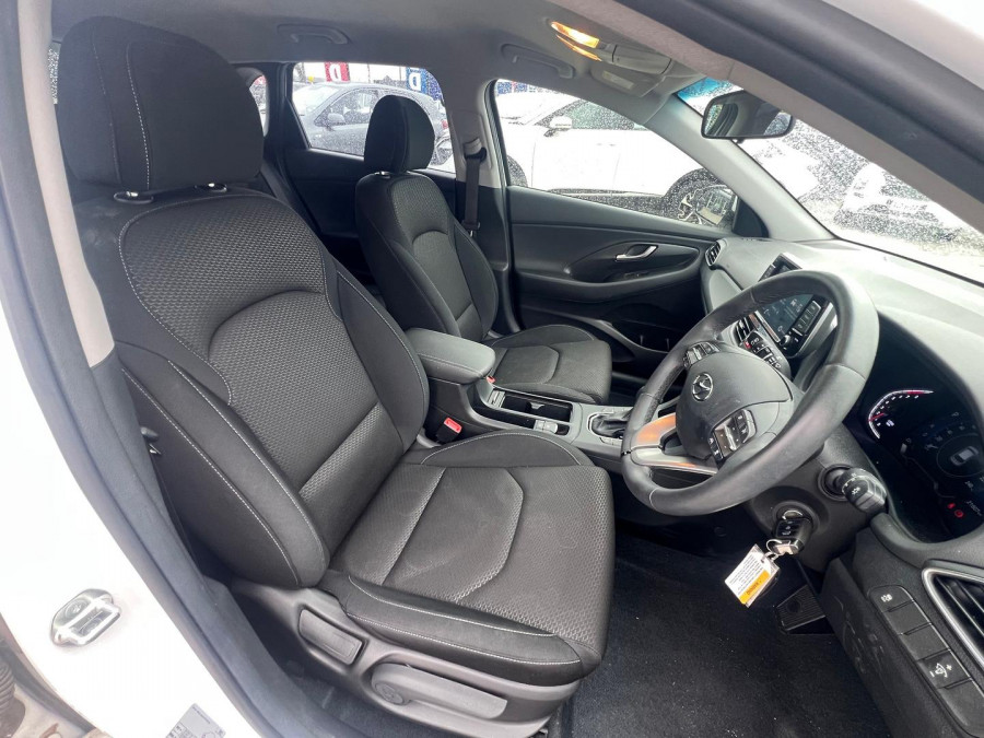 2023 Hyundai i30 PD.V4  Hatch Image 11