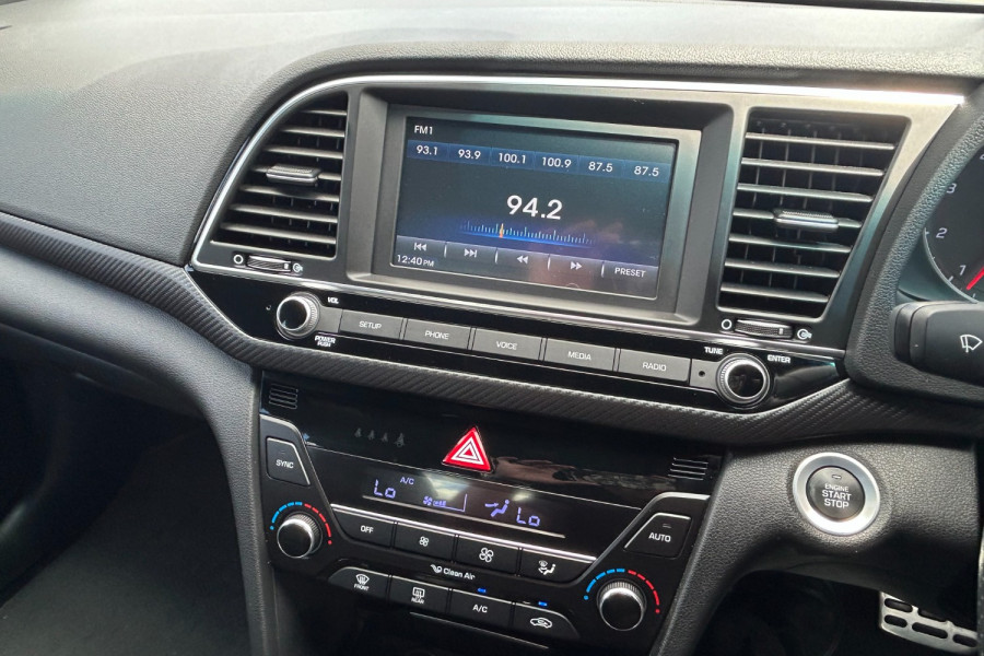 2016 MY17 Hyundai Elantra AD SR Sedan Image 17