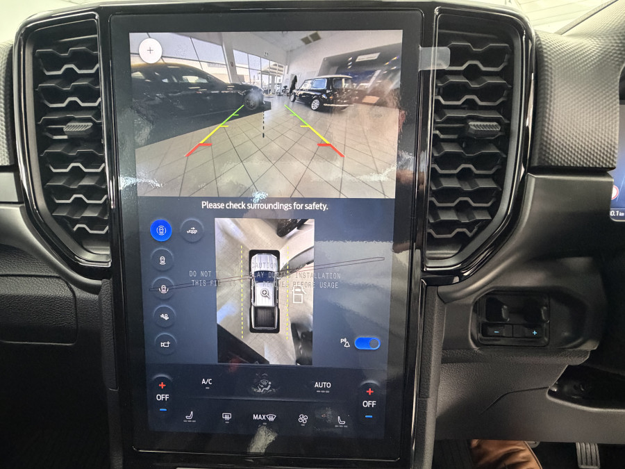 2026 MY26.5 Ford Ranger Super Duty  XLT Cab Chassis Image 32