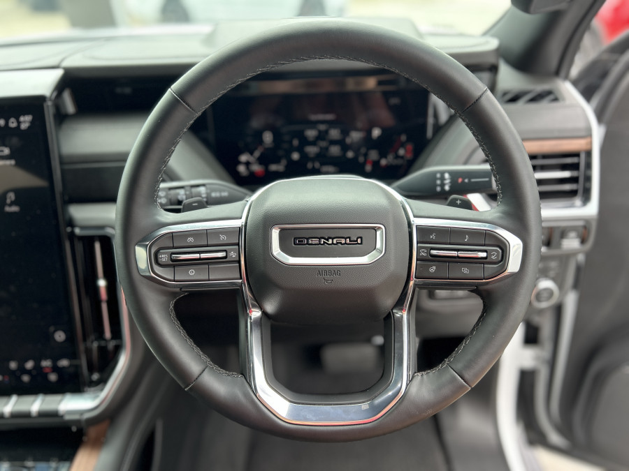 2025 Holden Yukon Denali Wagon Image 11