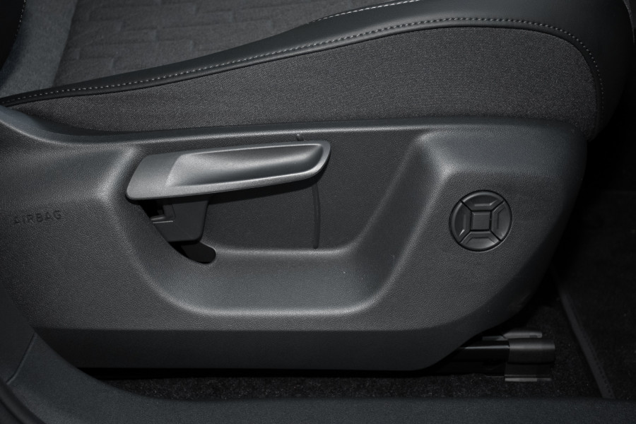 2026 MY25 Volkswagen Tayron R4 150TSI Life SUV Image 17