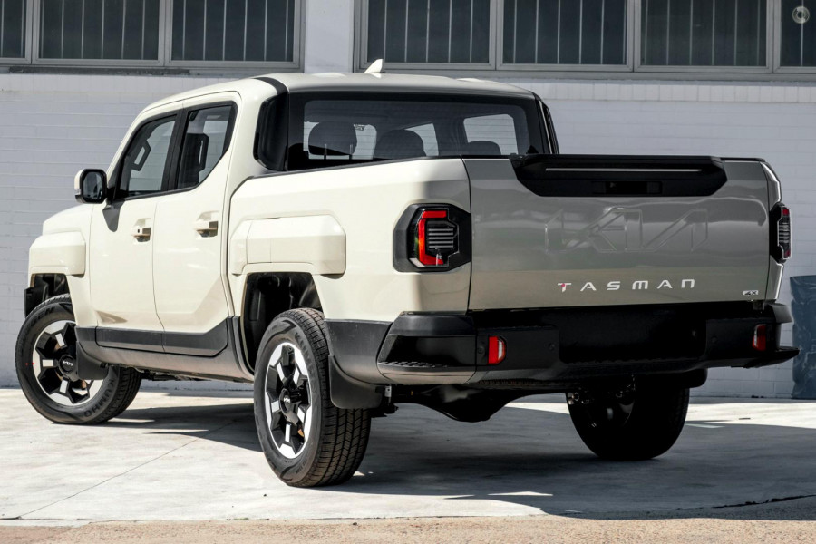 2025 MY26 Kia Tasman TK SX+ Ute Image 4