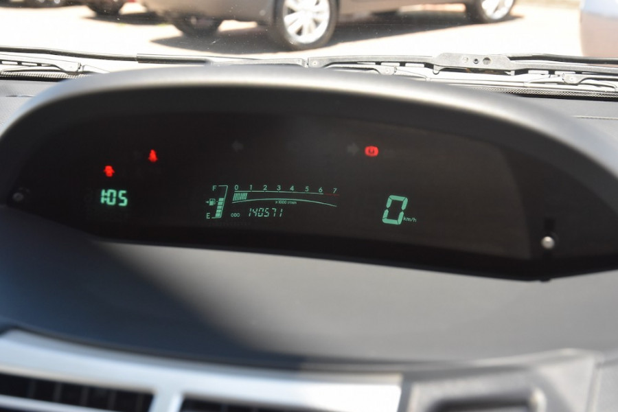 2006 Toyota Yaris NCP90R YR Hatchback Image 15