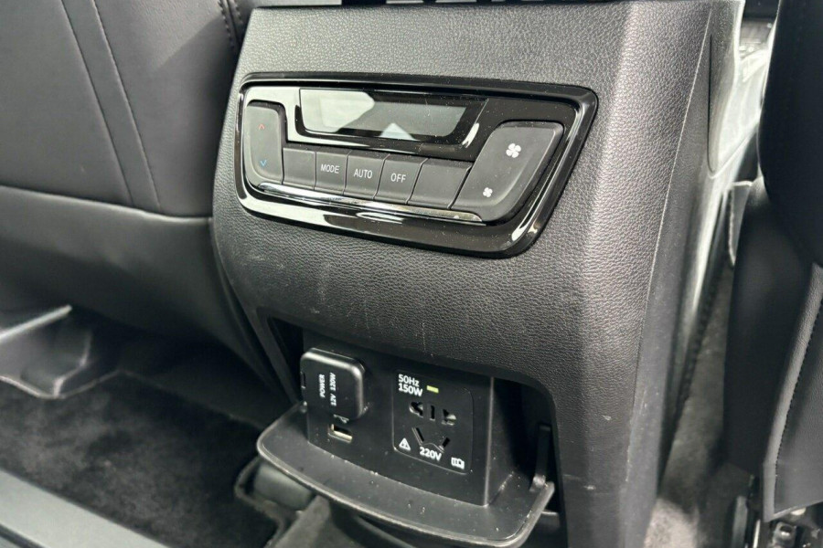 2022 LDV D90 SV9A Executive SUV Image 16