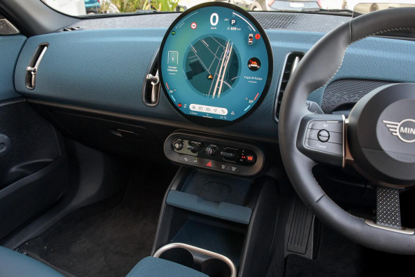 2026 MY25 MINI Countryman U25 C Favoured SUV image 7
