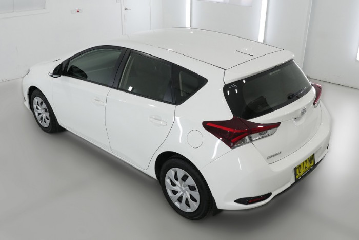 2017 Toyota Corolla ZRE182R Ascent Hatchback Image 25