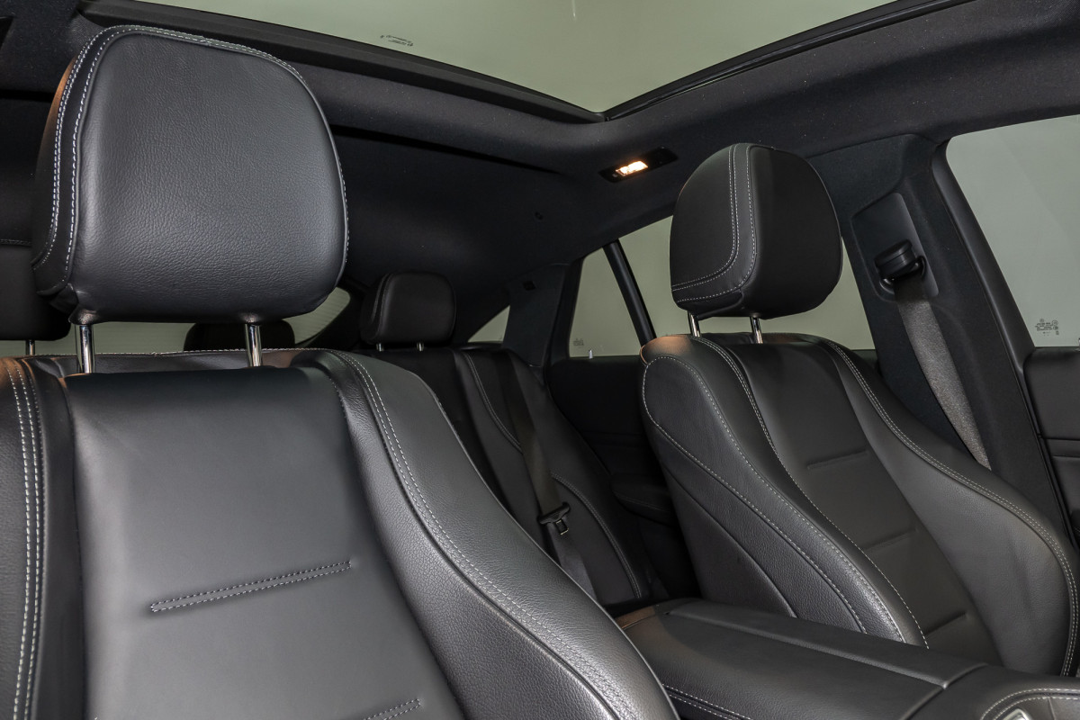 2023 Mercedes-Benz Gle 450 4matic (Hybrid) Coupe Image 4