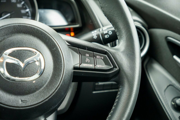 2017 Mazda 2 DL Series Maxx Sedan Image 11