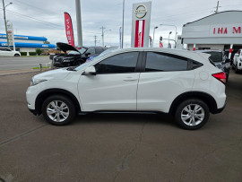 2015 Honda HR-V  VTi SUV image 4