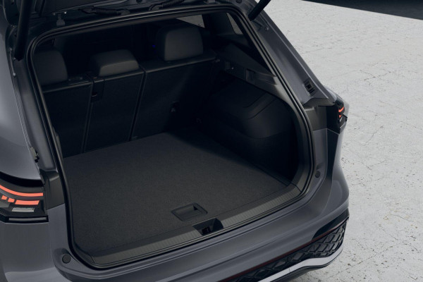 2026 Volkswagen Tiguan CT 195TSI R-Line SUV Image 8