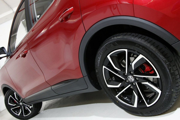 2024 MG ZST Essence SUV