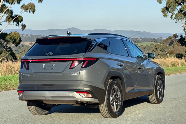 2026 Hyundai Tucson NX4.V4 Hybrid Elite SUV Image 4