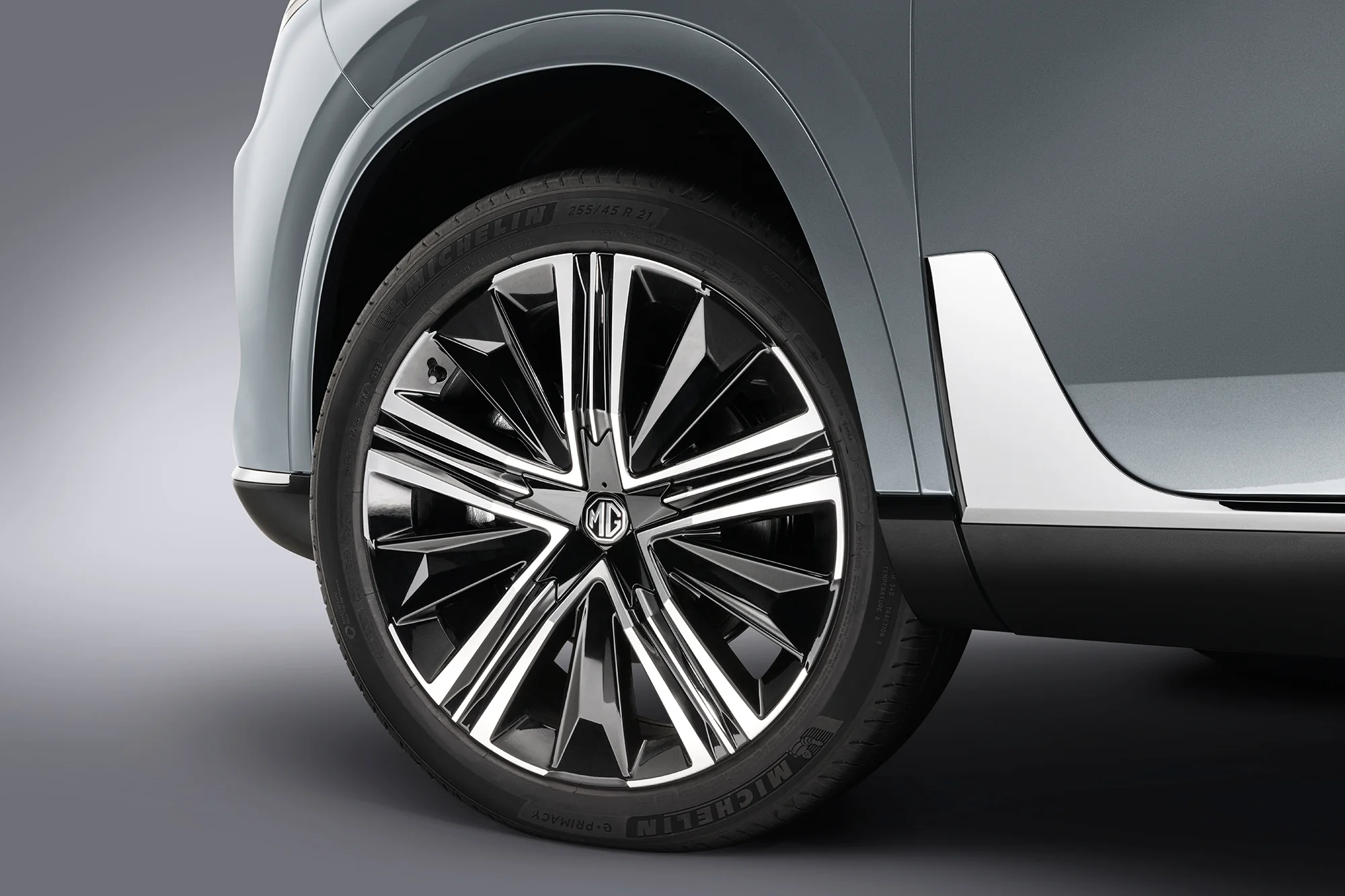 Sleek Alloy Wheels Image