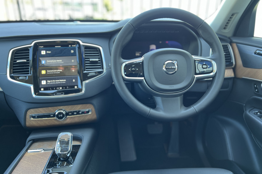 2024 Volvo XC90 L Series Ultimate B5 Bright SUV Image 8