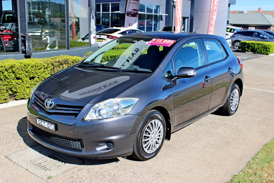2011 Toyota Corolla Ascent Hatch Image 1