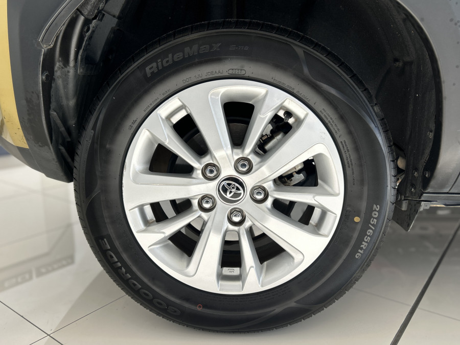 2021 Toyota Yaris Cross MXPB10R GX SUV Image 6