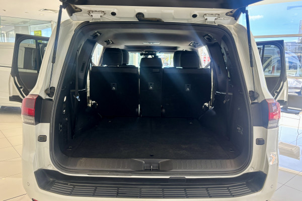 2022 Toyota LandCruiser FJA300R VX SUV Image 10
