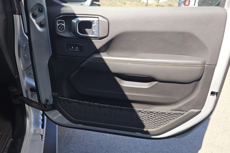 2023 Jeep Wrangler SUV Image 20