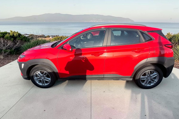2019 MY20 Hyundai KONA OS.3 Active SUV Image 6